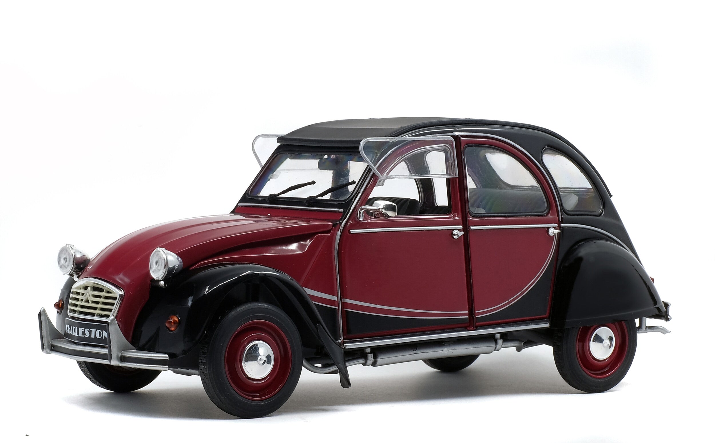 SOLIDO 1805013 MINIATURE CITROËN 2CV6 CHARLESTON ROUGE DELAGE|NOIR
1982 1/18