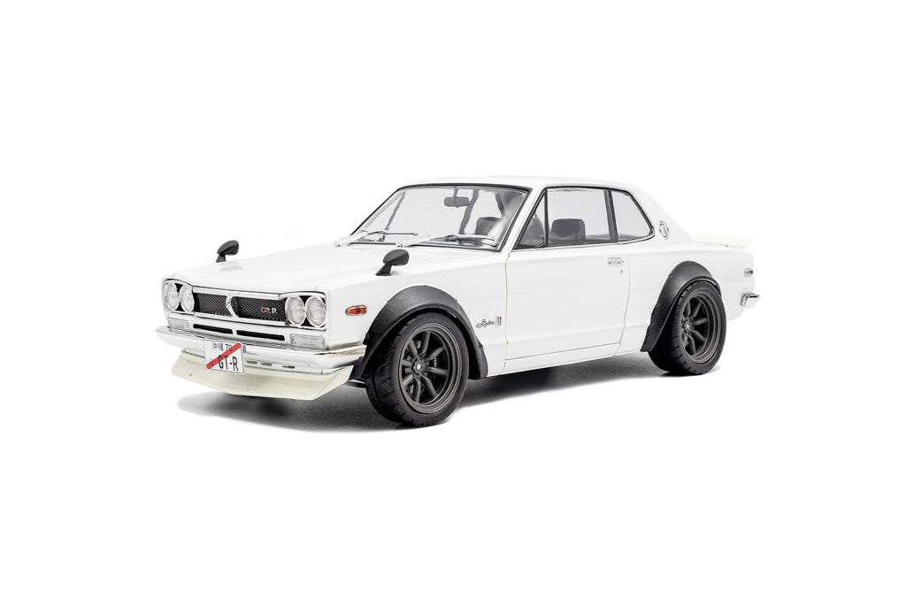 SOLIDO 1813001 MINIATURE NISSAN SKYLINE (C10) HAKOSUKA SOLIDO DO WORKS
PEARL WHITE 1970 1/18