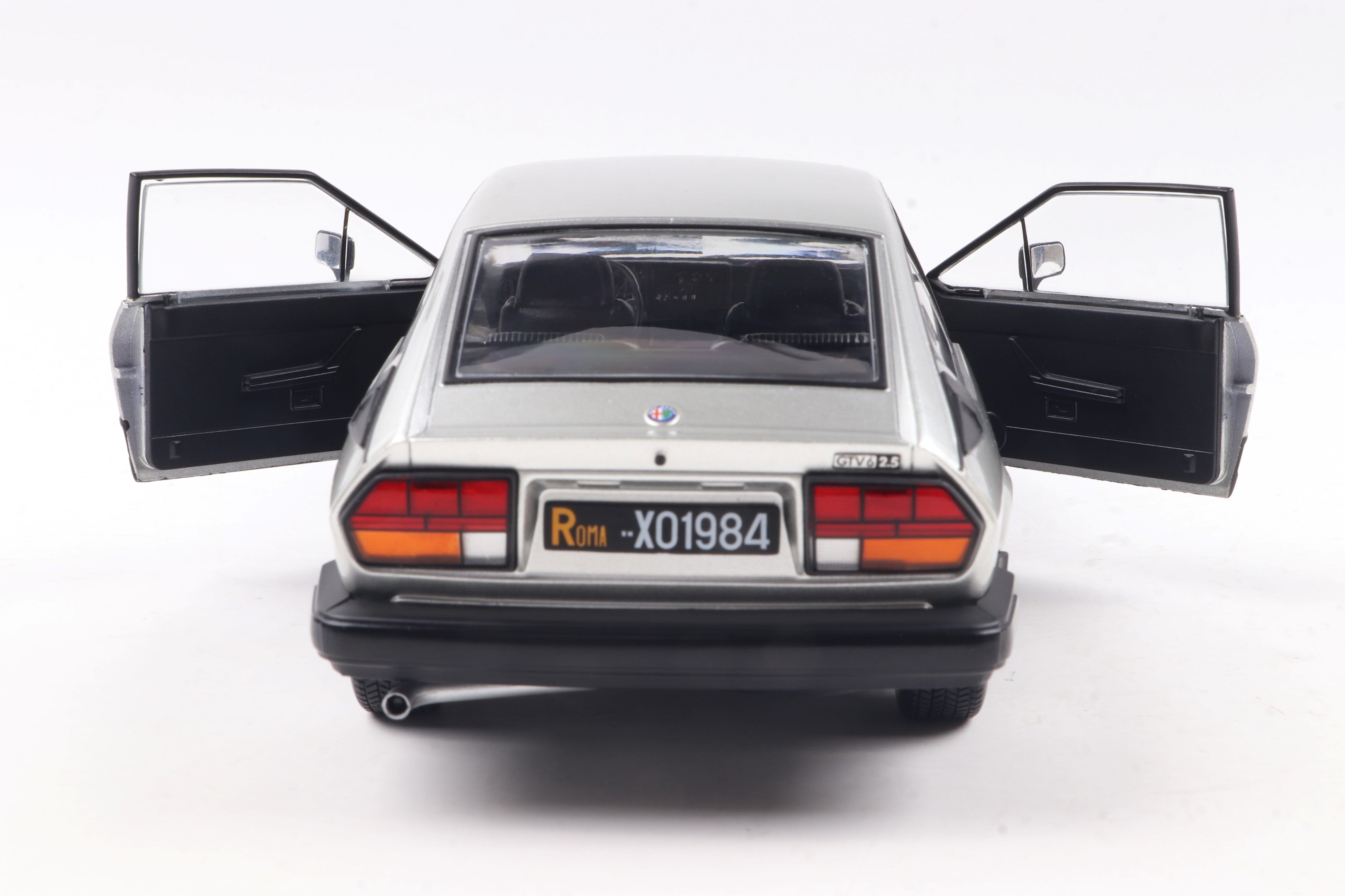 SOLIDO 1802307 MINIATURE ALFA ROMEO GTV6 SILVER 1984 1/18