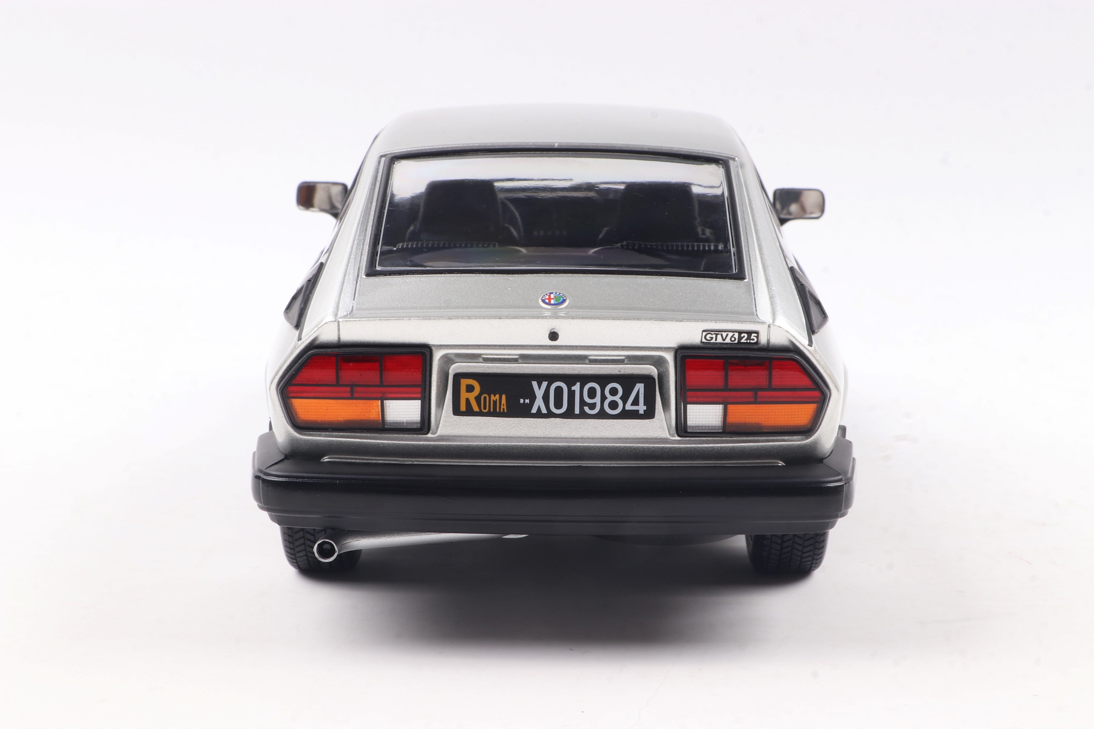 SOLIDO 1802307 MINIATURE ALFA ROMEO GTV6 SILVER 1984 1/18
