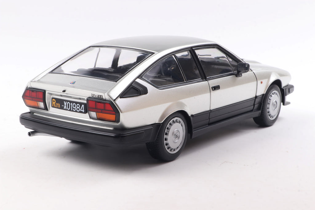 SOLIDO 1802307 MINIATURE ALFA ROMEO GTV6 SILVER 1984 1/18