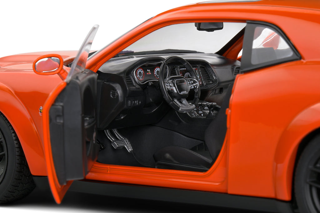 SOLIDO 1805713 MINIATURE DODGE CHALLENGER R/T SCAT PACK WIDEBODY
ORANGE 2023 1/18
