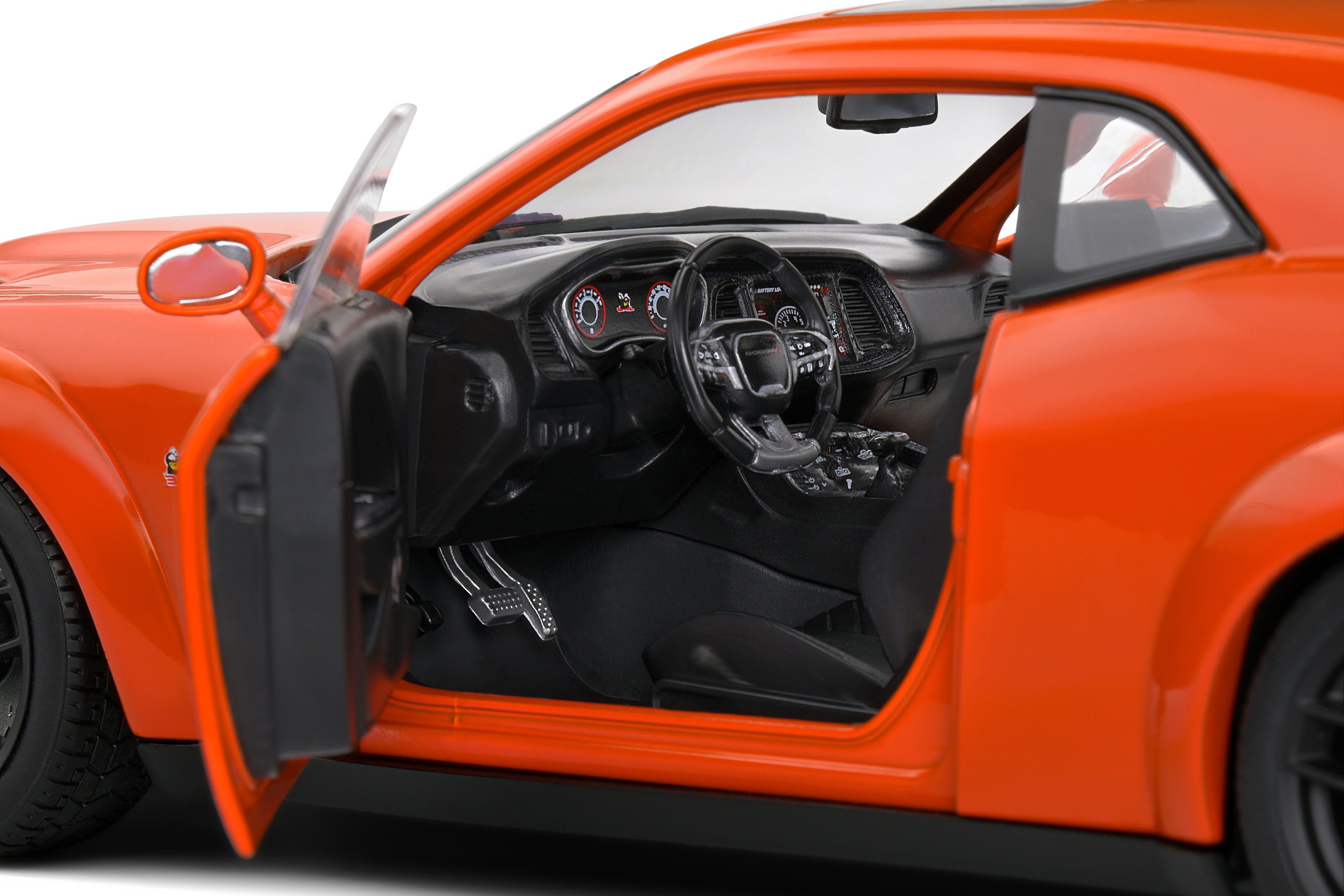 SOLIDO 1805713 MINIATURE DODGE CHALLENGER R/T SCAT PACK WIDEBODY
ORANGE 2023 1/18