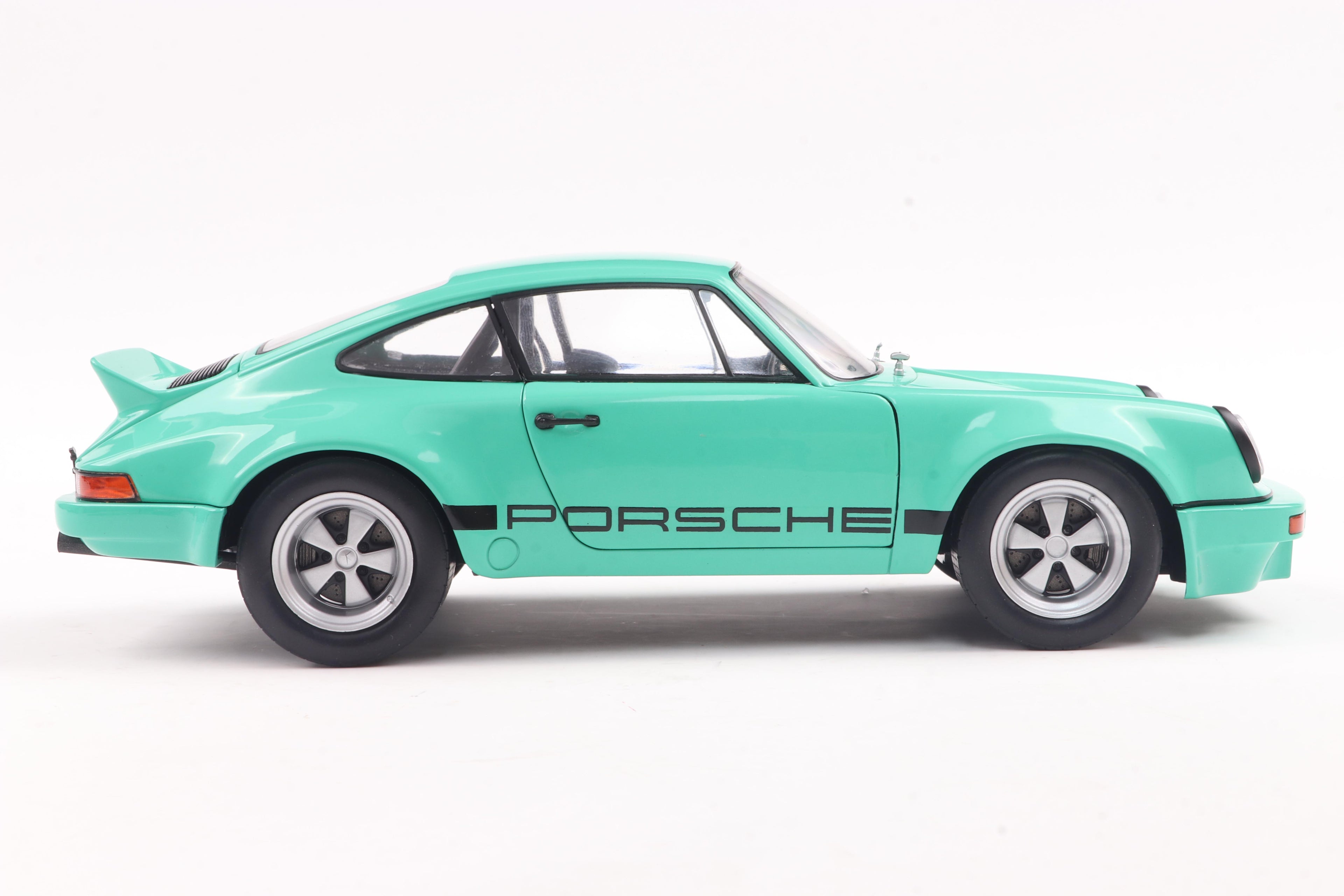SOLIDO 1810705 MINIATURE PORSCHE 911 IROC MINT GREEN 1974 1/18