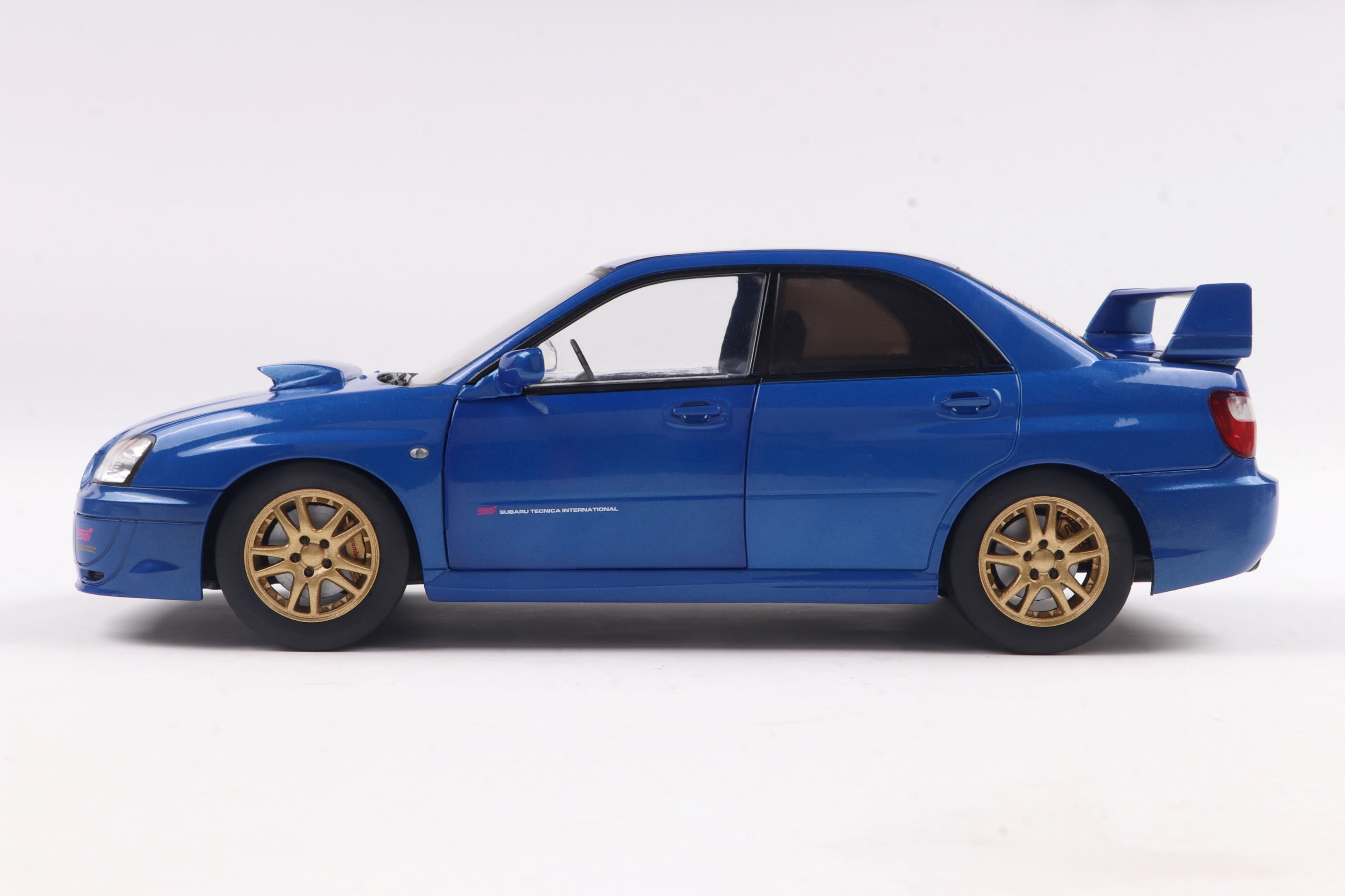 SOLIDO 1812301 MINIATURE SUBARU IMPREZA WRX STI SONIC BLUE 2003 1/18