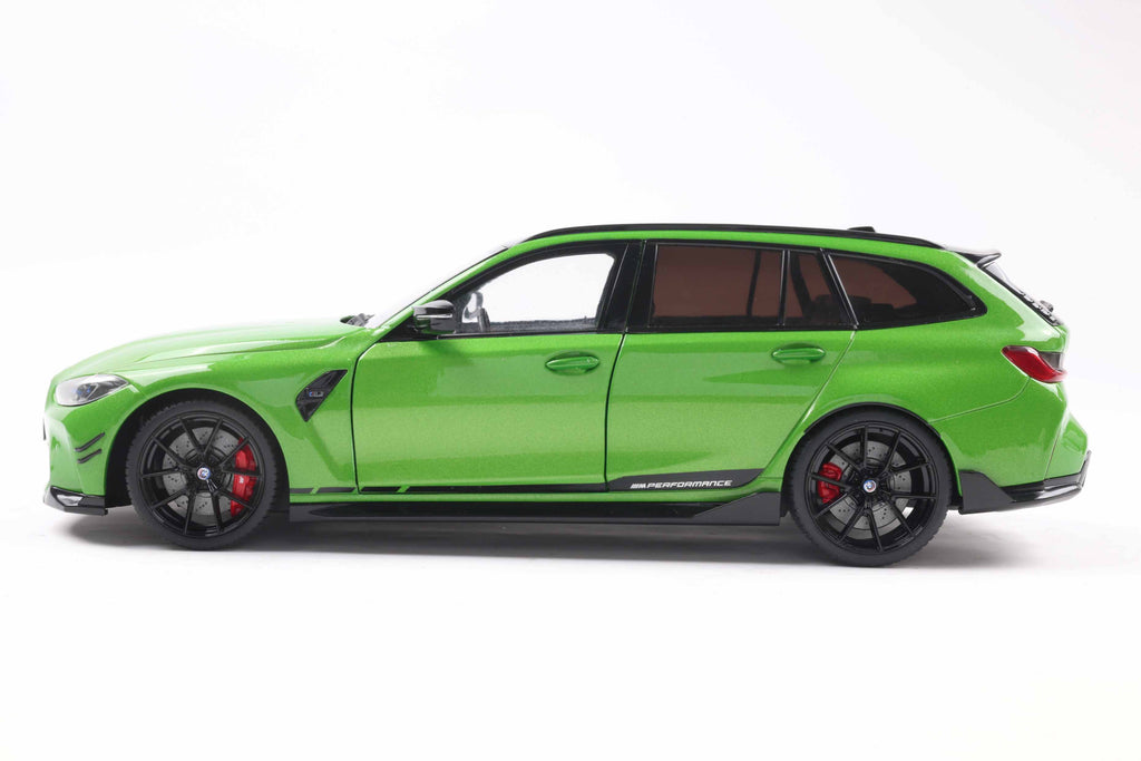 SOLIDO 1813703 MINIATURE BMW M3 TOURING WITH PERFORMANCE PARTS
GREEN METALLIC 2024 1/18