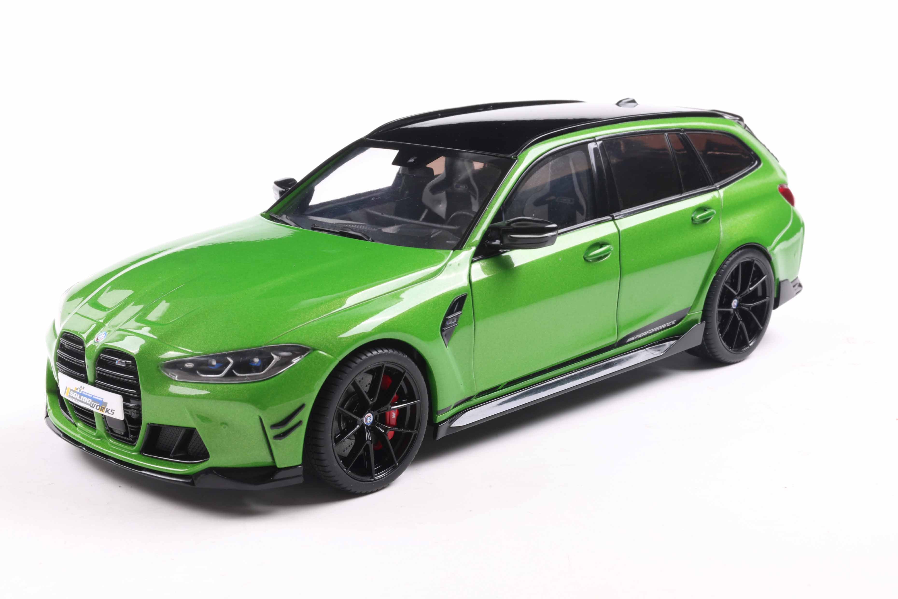 SOLIDO 1813703 MINIATURE BMW M3 TOURING WITH PERFORMANCE PARTS
GREEN METALLIC 2024 1/18