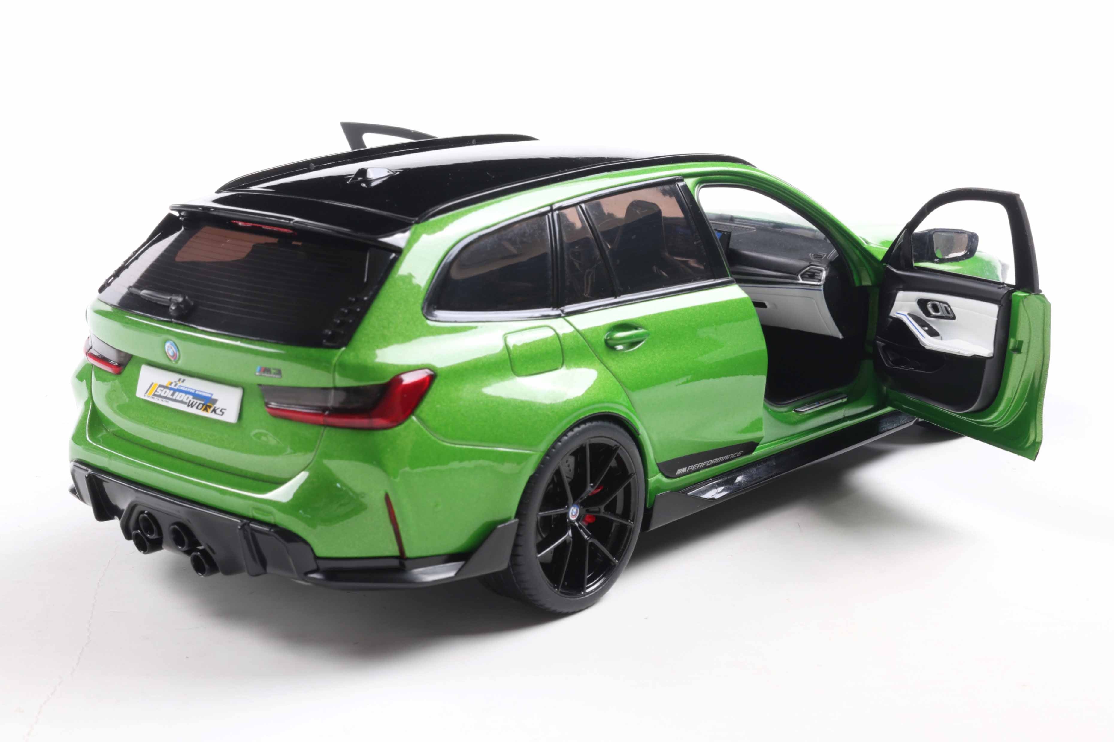 SOLIDO 1813703 MINIATURE BMW M3 TOURING WITH PERFORMANCE PARTS
GREEN METALLIC 2024 1/18