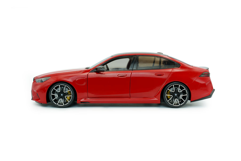 SOLIDO 1814702 MINIATURE BMW M5 FIRE RED 2025 1/18