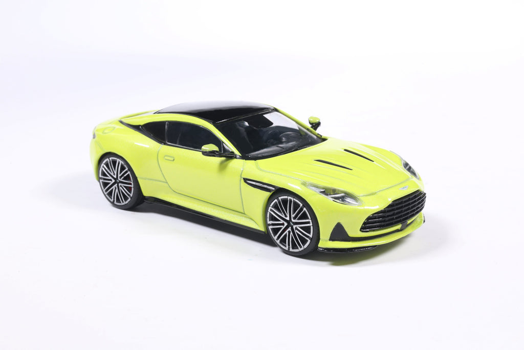 SOLIDO 4315703 MINIATURE ASTON MARTIN DB12 LIME ESSENCE 2023 1/43