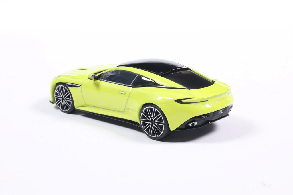 SOLIDO 4315703 MINIATURE ASTON MARTIN DB12 LIME ESSENCE 2023 1/43